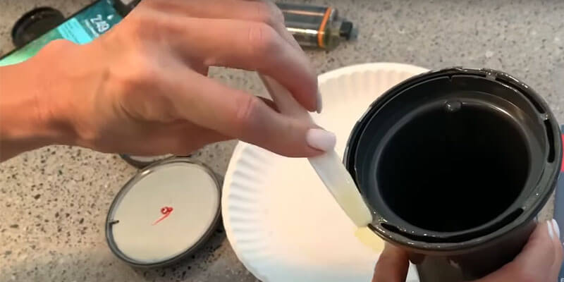How-to-Use-Gorilla-Glue-on-Plastic